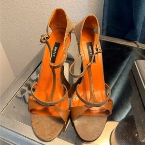 DKNY Women's Tan and Brown Strappy Heels